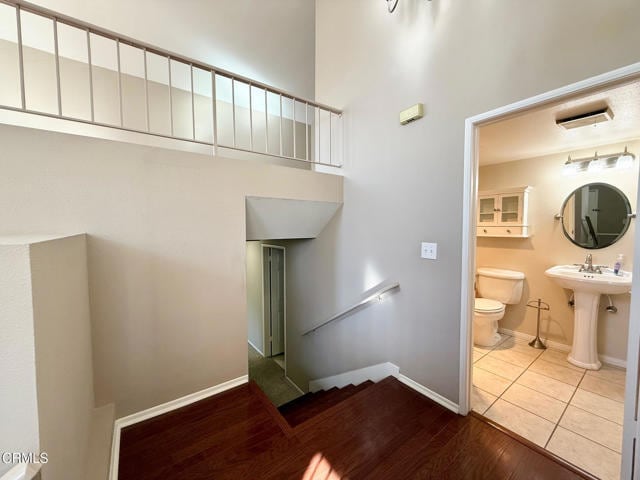 Building Photo - 627 Terrace View Pl