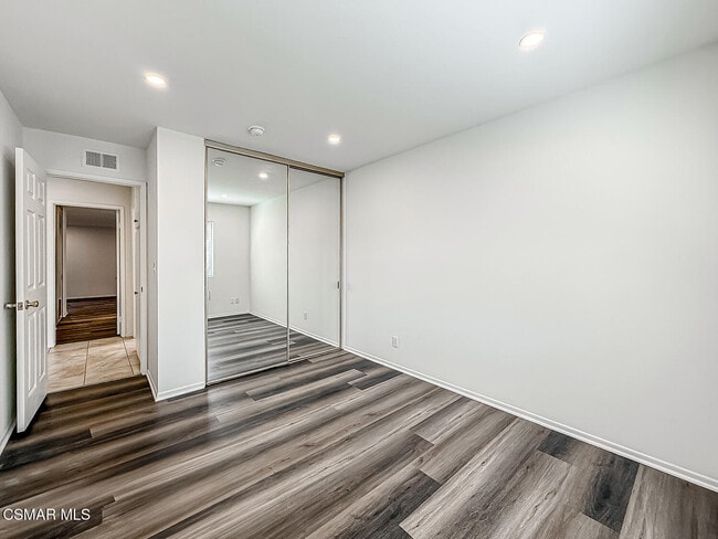 Building Photo - 655 Arroyo Oaks Dr