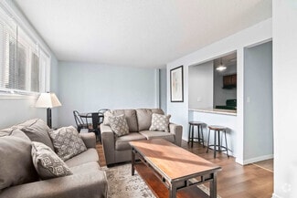 Building Photo - 2309 Cherry Hills Dr