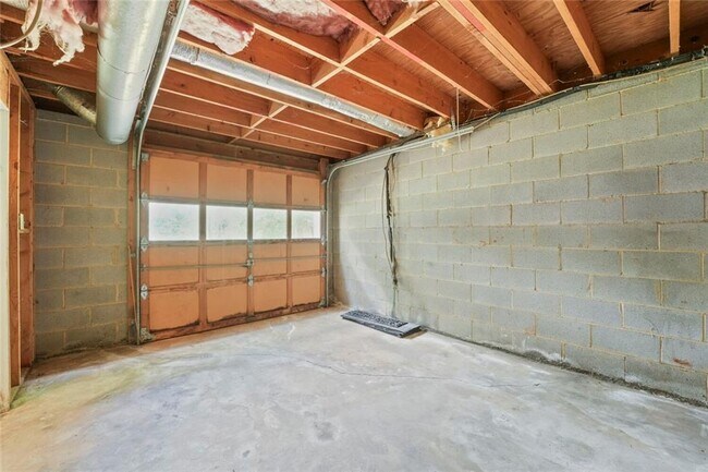 Building Photo - 1456 Scholar Dr