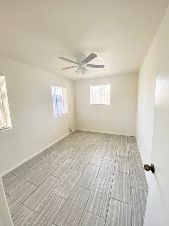 Building Photo - National City Move In Special 3 Bedroom 1 Bath Duplex with Views, Laundry and 2 car garage