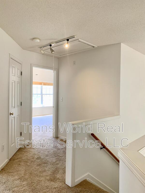 Building Photo - 485 Chippenham Ct