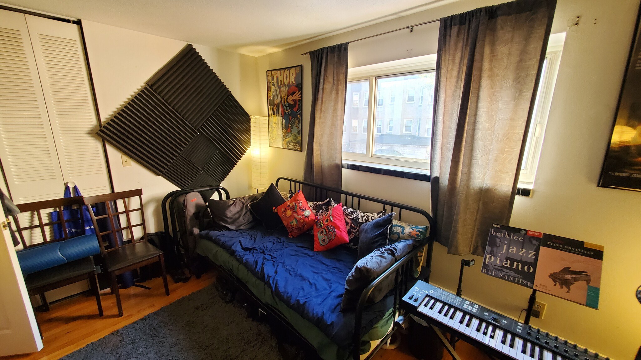 Building Photo - 239 Kelton St