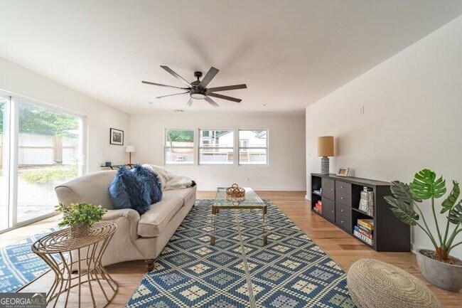 Building Photo - 3154 N Druid Hills Rd