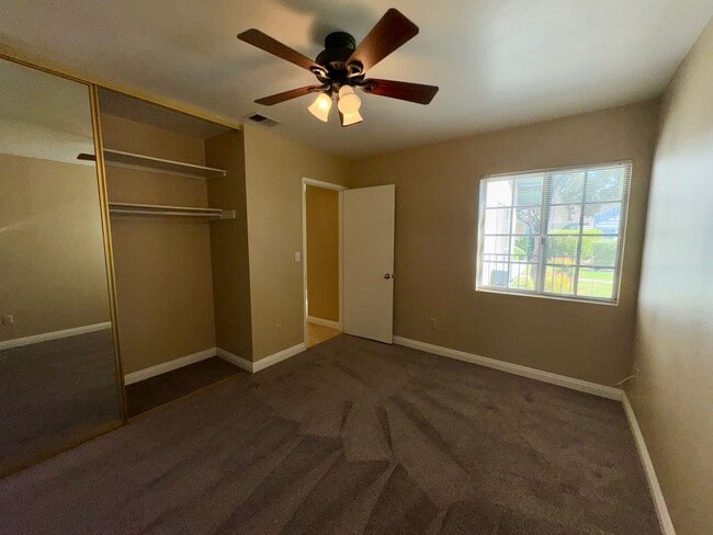 Building Photo - 2488 Turnbridge Glen