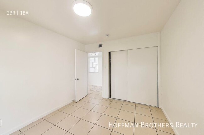 Building Photo - 1732-1744 27th Avenue-209A
