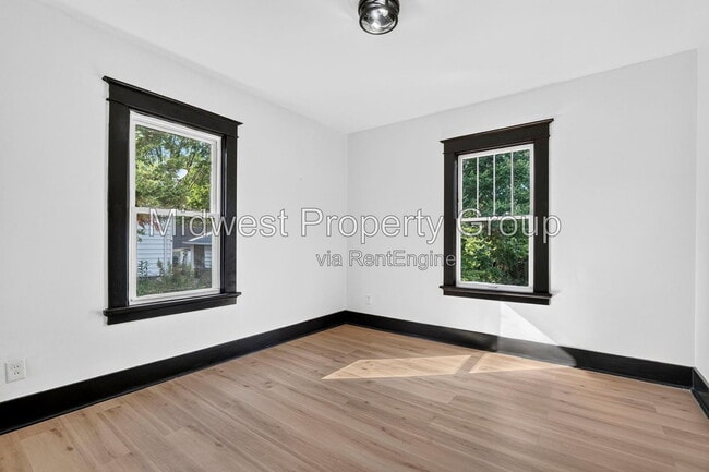 Building Photo - 11560 Old Halls Ferry Rd