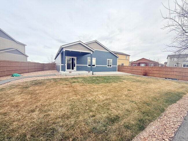 Building Photo - 257 Vela Pl