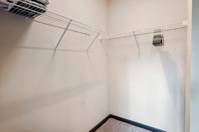 Building Photo - 1550 Dunn Rd