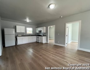 Building Photo - 2523 Observation Dr
