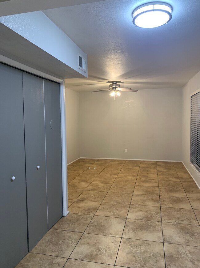 Building Photo - 11350 W Tennessee Ave