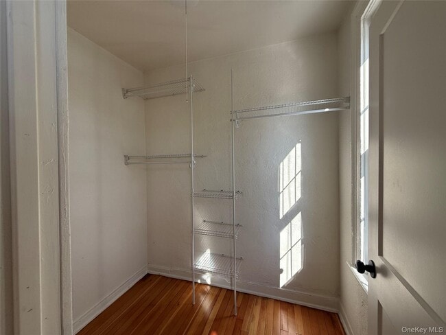 Building Photo - 40 N Clover St