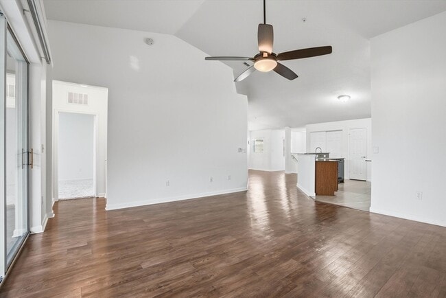 Building Photo - 6633 Jefferson Garden Ct