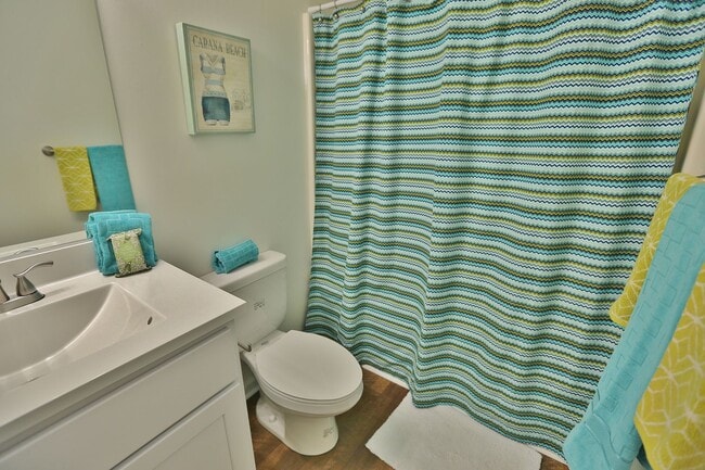 Building Photo - COMPLETELY UPDATED & READY 05-08-26!! 2-Bedroom 2nd Floor Duplex Just Minutes to the Beach!