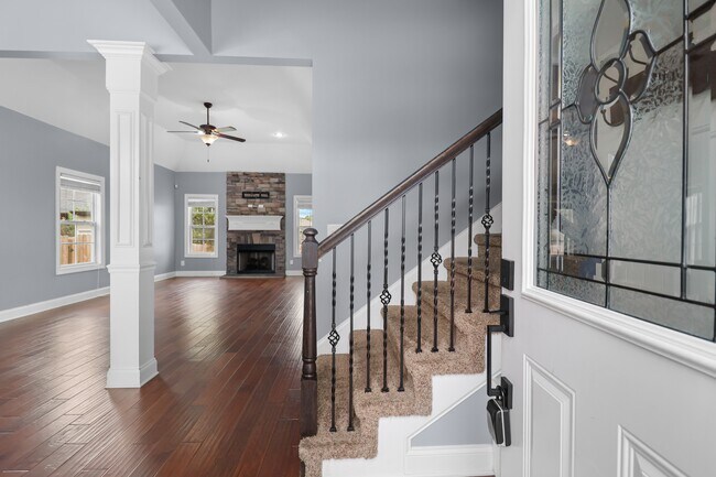 Building Photo - 3375 Cotham Ln