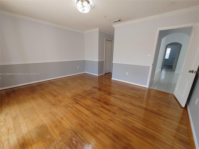 Building Photo - 1137 NW 128th Pl