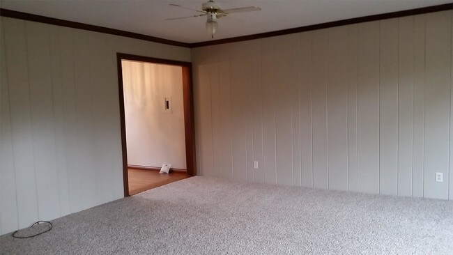 Building Photo - 4800 Kuebler Rd