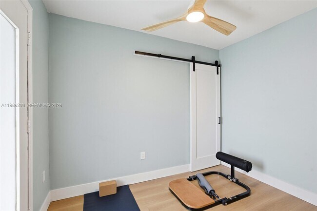 Building Photo - 1100 11th St