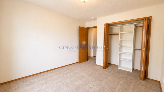Building Photo - 5537 N Tumbleweed Pl