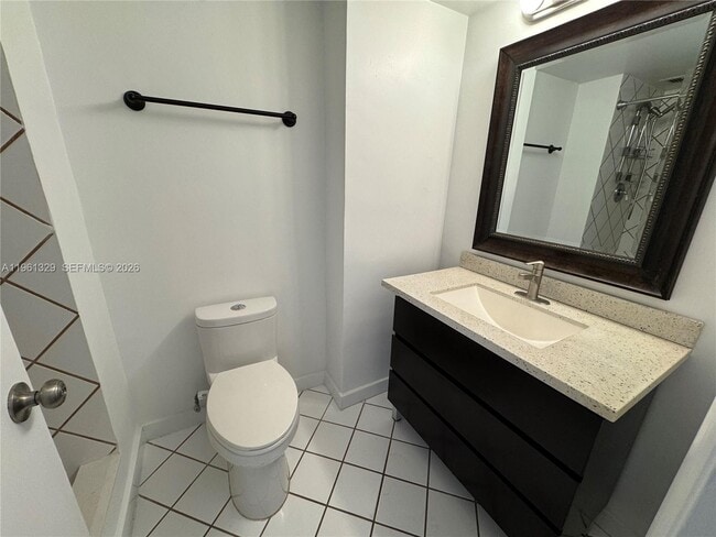 Building Photo - 18041 Biscayne Blvd