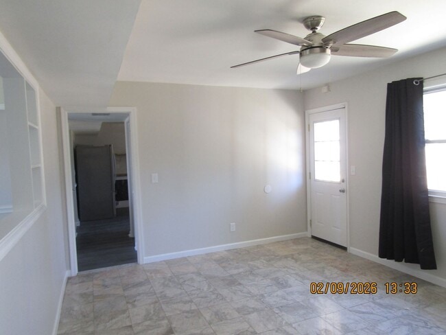 Building Photo - Lake Whitehurst