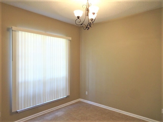 Building Photo - 633 Battlegate Ln