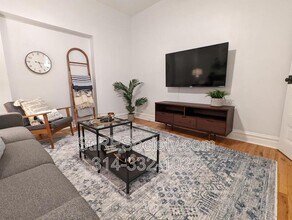 Building Photo - 2920 Louisiana Ave