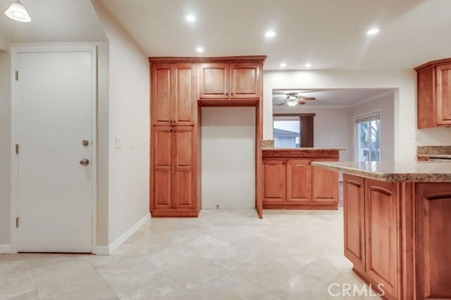 Building Photo - 3554 Seaglen Dr