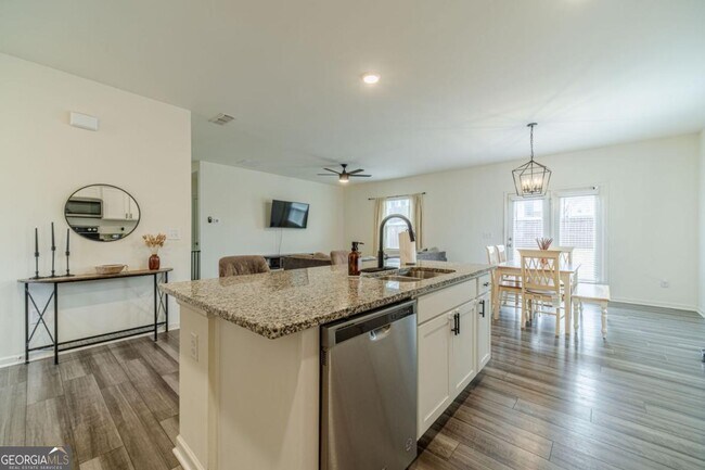 Building Photo - 222 Knightsbridge Ln