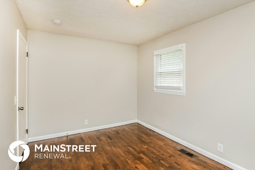 Building Photo - 2309 Stephens Cir