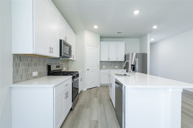 Building Photo - 3406 Pat Mayse Dr