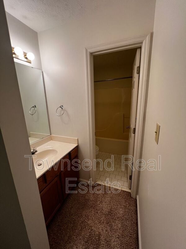 Building Photo - 1012 Ancestry Dr