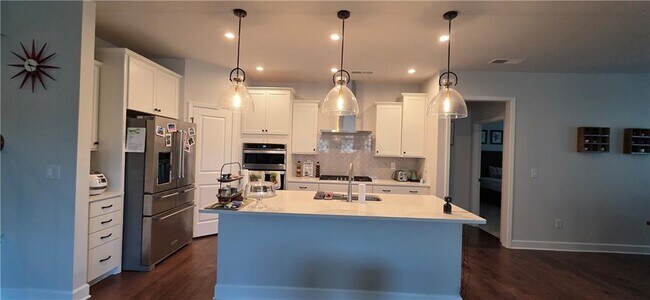 Building Photo - 4981 Adler Ct
