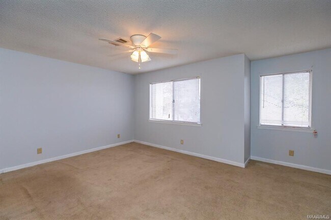 Building Photo - 548 Winston Dr