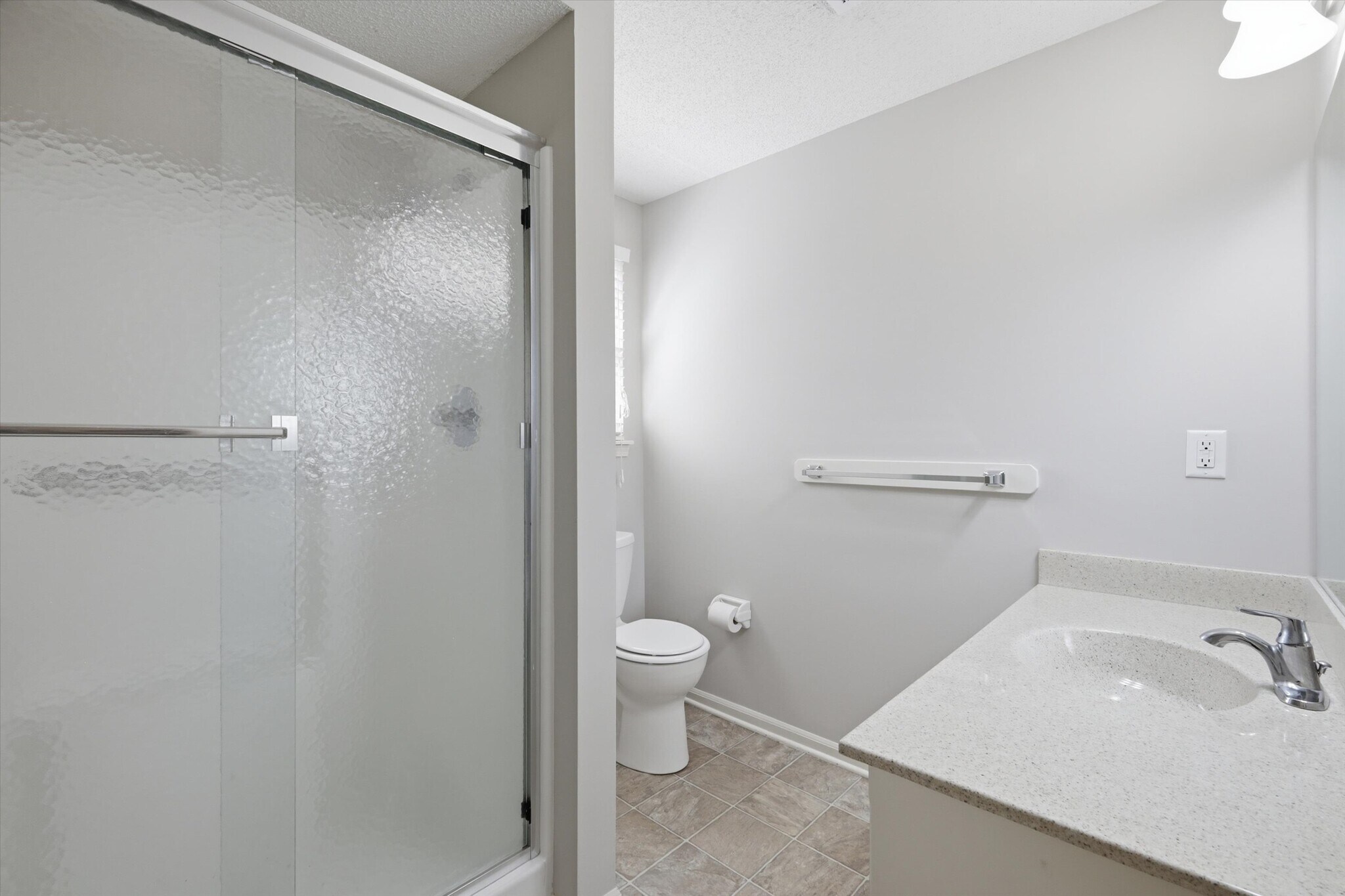 Lower level full bath - 13751 West 62nd Street