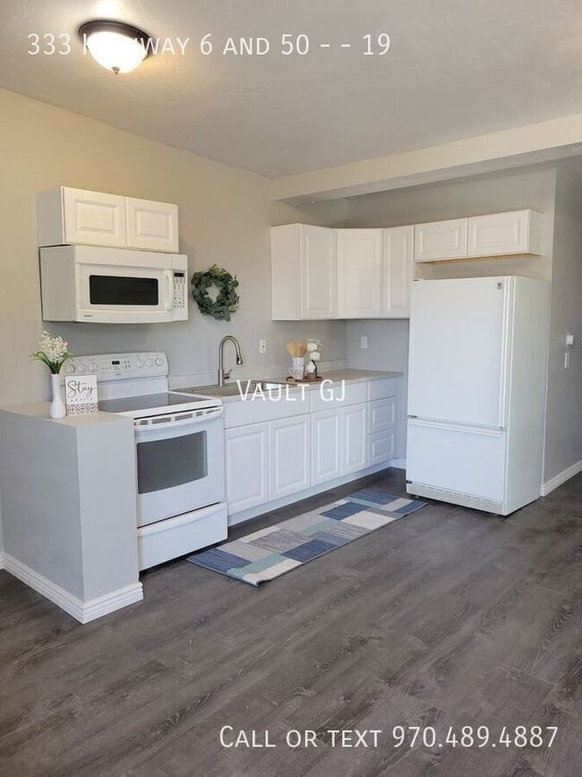 Building Photo - 333 US-6