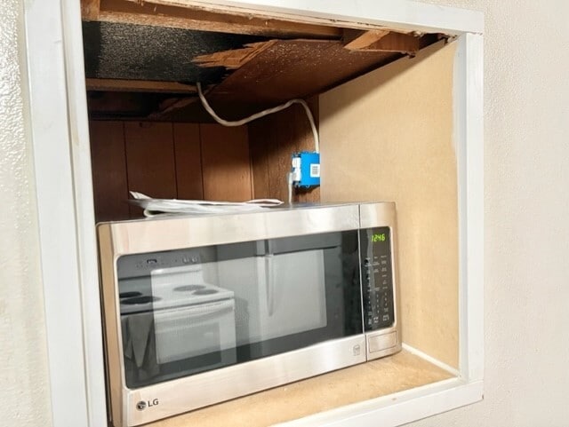 Building Photo - 750 N 600 E