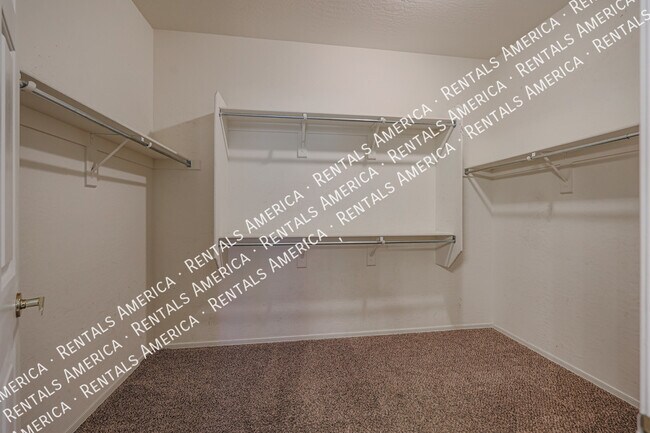 Building Photo - 39821 N Thunder Hills Ln