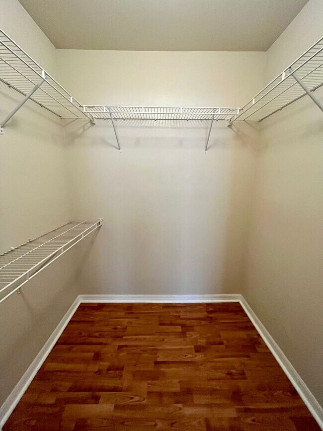 Building Photo - 1155 Villagio Cir
