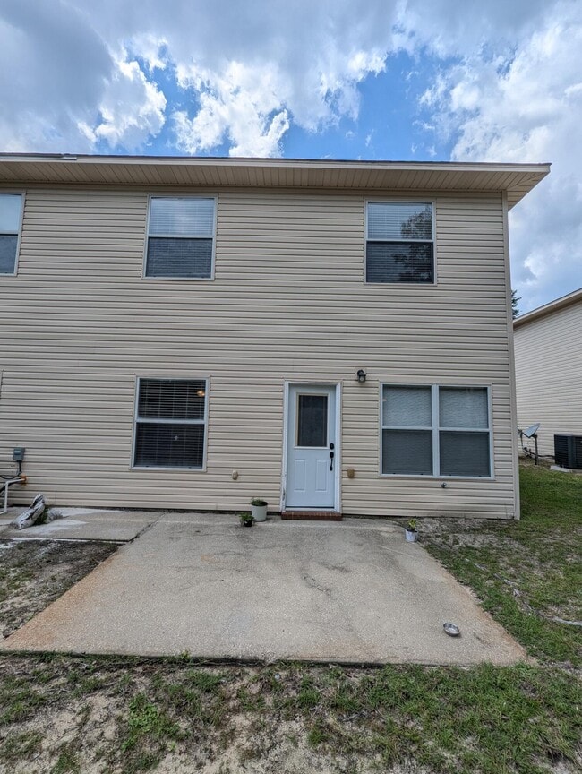 Building Photo - 2160 Hadleigh Hills Ct
