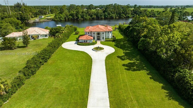 Building Photo - 6152 SW Banks St