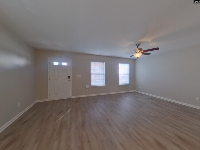 Building Photo - 226 Blazer Dr