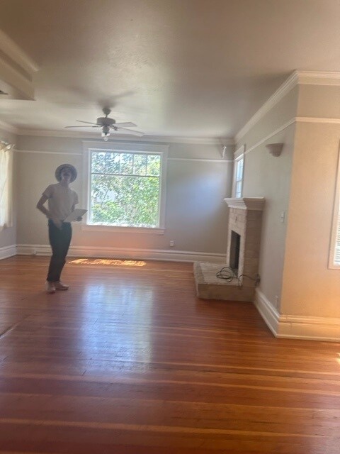 Living Room - 2345 Portland St