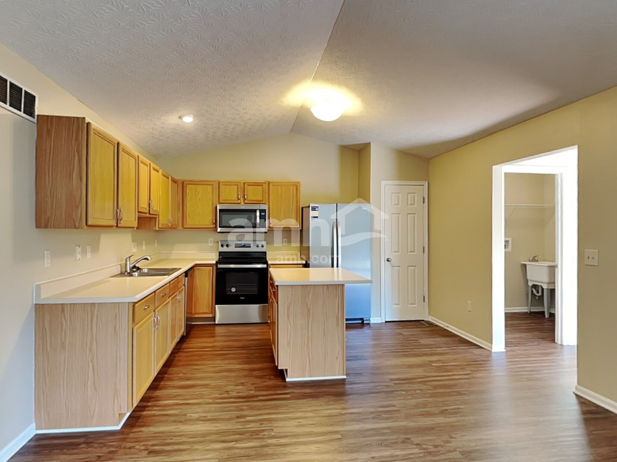 Building Photo - 1166 Linford Cir