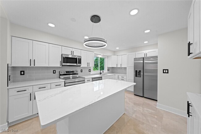 Building Photo - 12790 Heath Rd