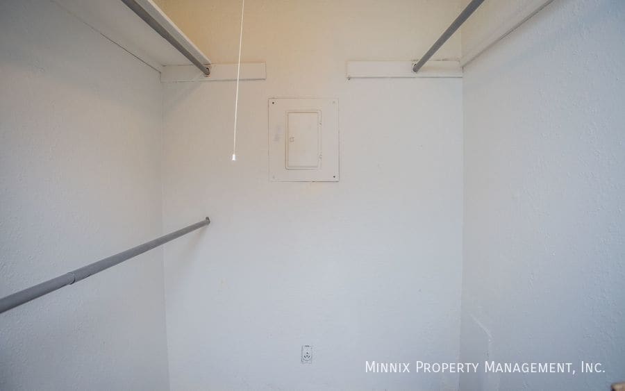 Building Photo - 4700 Boulder Dr