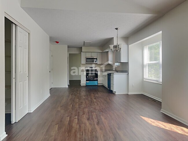 Building Photo - 1335 Wingate Dr