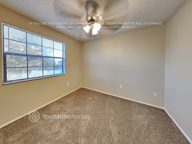 Building Photo - 622 Lake Dexter Cir