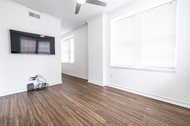 Building Photo - 800 Peachtree St NE