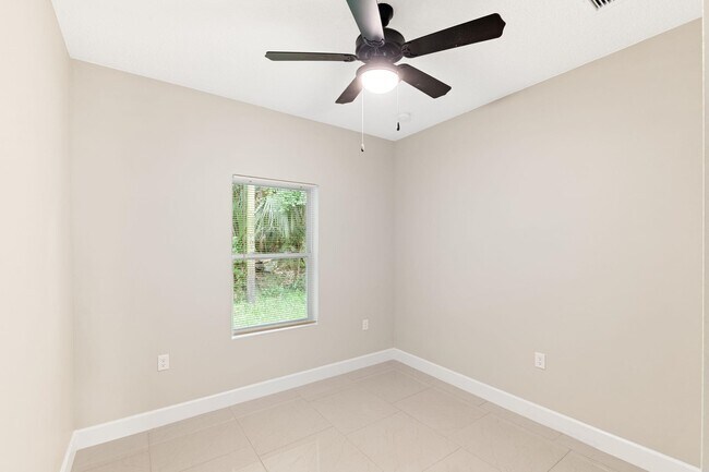 Building Photo - 2770 Schaller Rd